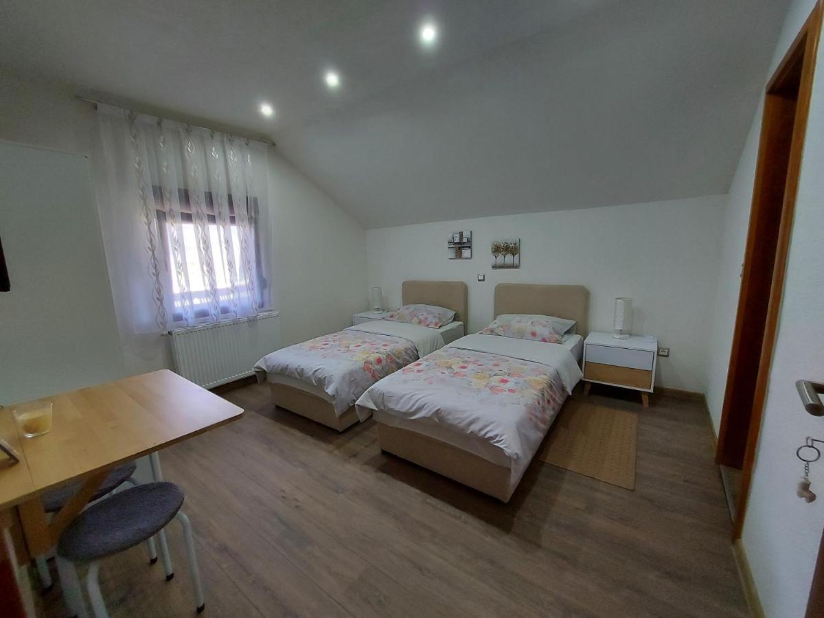 House Boketto Hotel Кореница Екстериор снимка