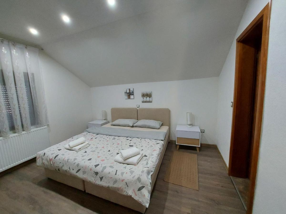 House Boketto Hotel Кореница Екстериор снимка