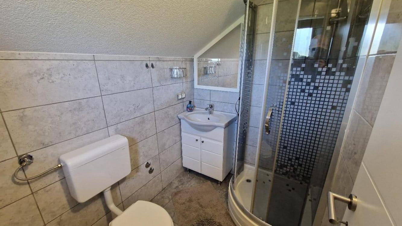 House Boketto Hotel Кореница Екстериор снимка